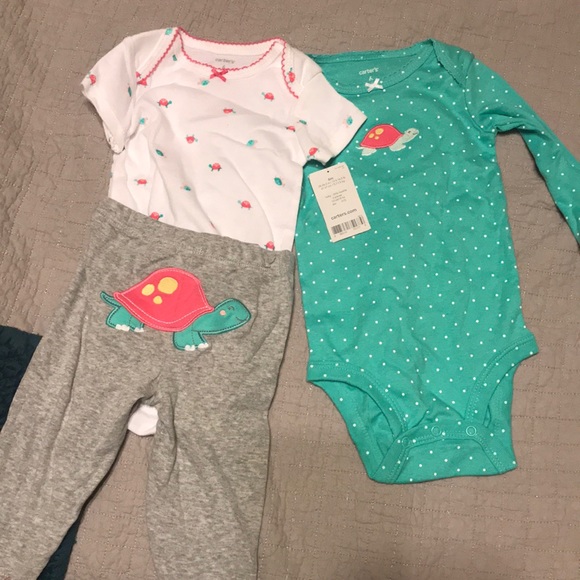 Carter's Other - Size 6 month turtle set
